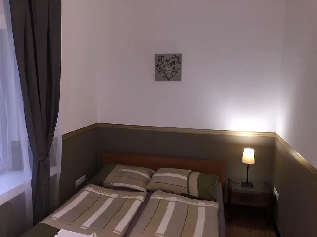 Elvis Guesthouse Budapešť 2*,