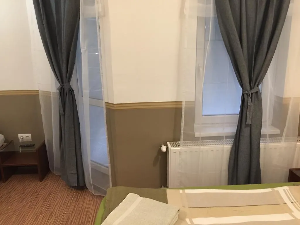 Elvis Guesthouse Budapešť Penzion