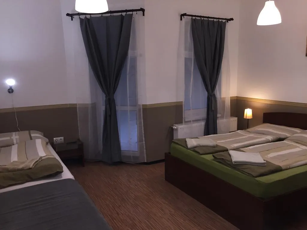 Elvis Guesthouse Budapest